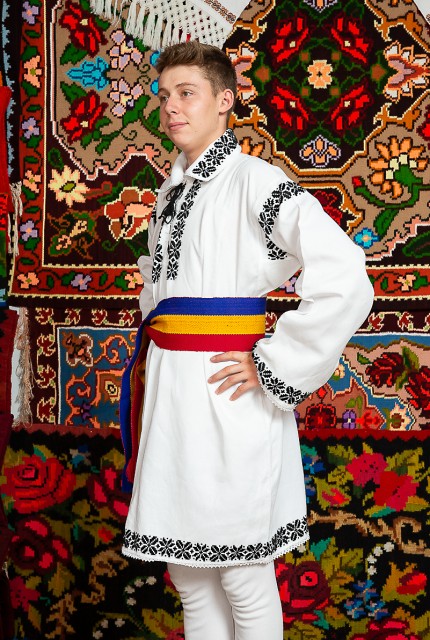 Costum popular barbat - Adrian