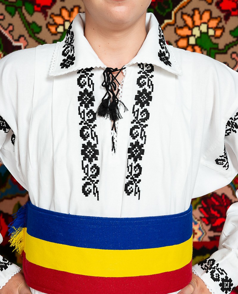 Costum popular barbat campie cu tricolor