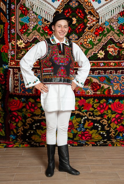 Costum popular barbat - George