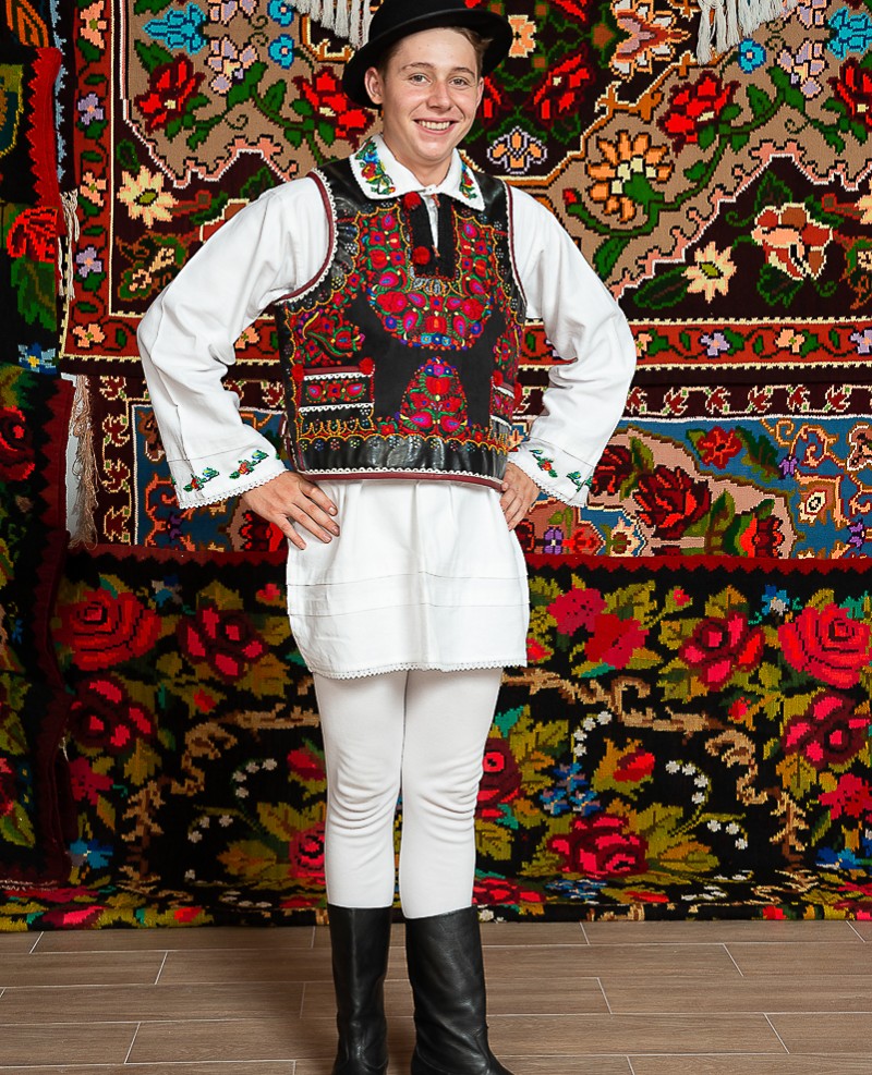 Costum popular barbat - George