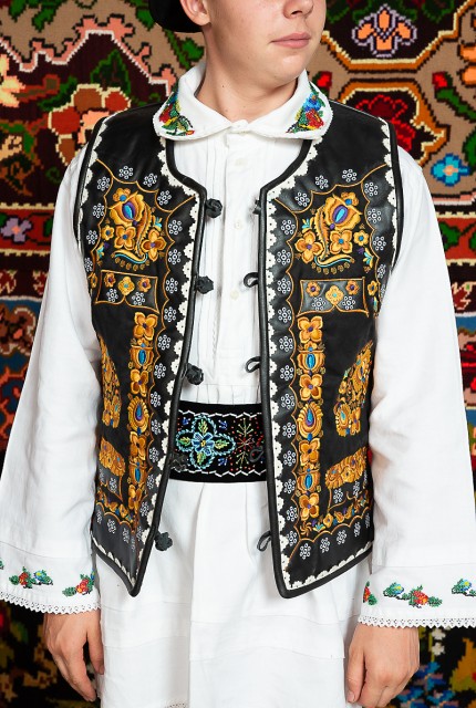 Costum popular barbat  Vasile cu pieptar