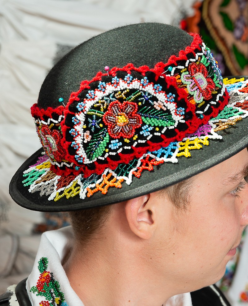 Costum popular barbat Vasile cu clop