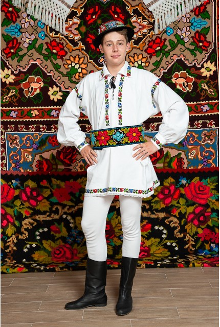 Costum popular barbat Somes mic cu clop cu bertite