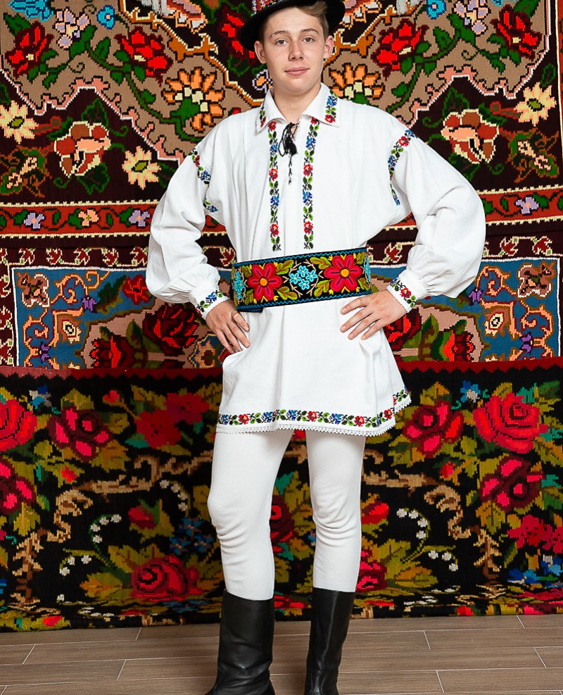 Costum popular barbat Somes mic cu clop cu bertite