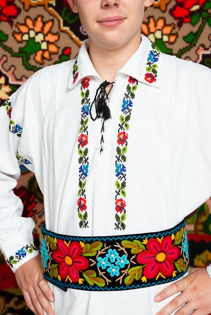 Costum popular barbat Somes mic cu clop cu bertite