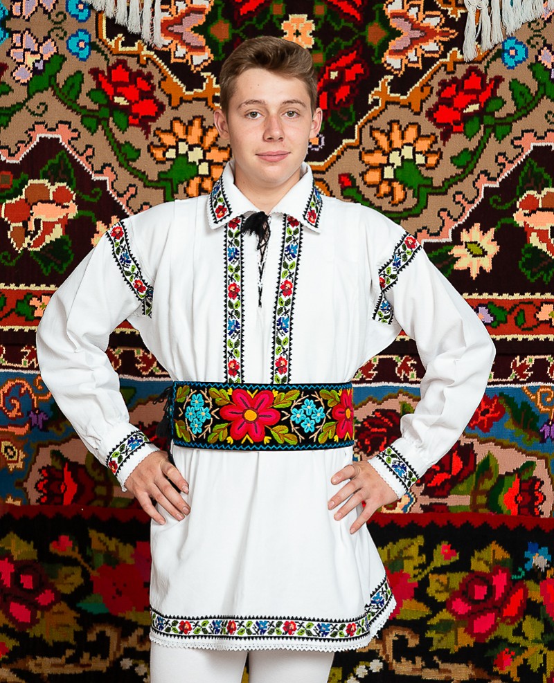 Costum popular barbat Somes mic