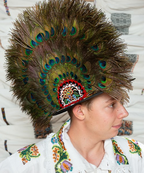 Costum popular barbat Salauta cu margele 