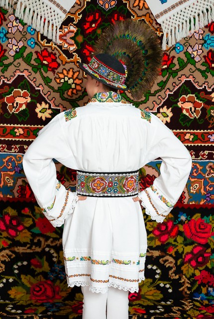 Costum popular barbat Salauta cu margele 