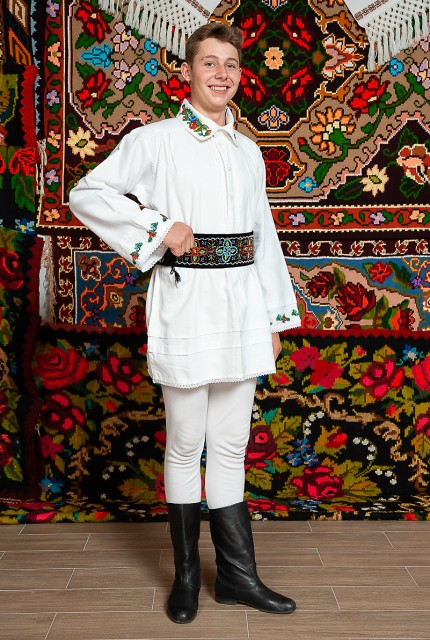 Costum popular barbat Somes cu margele - Ilva 2
