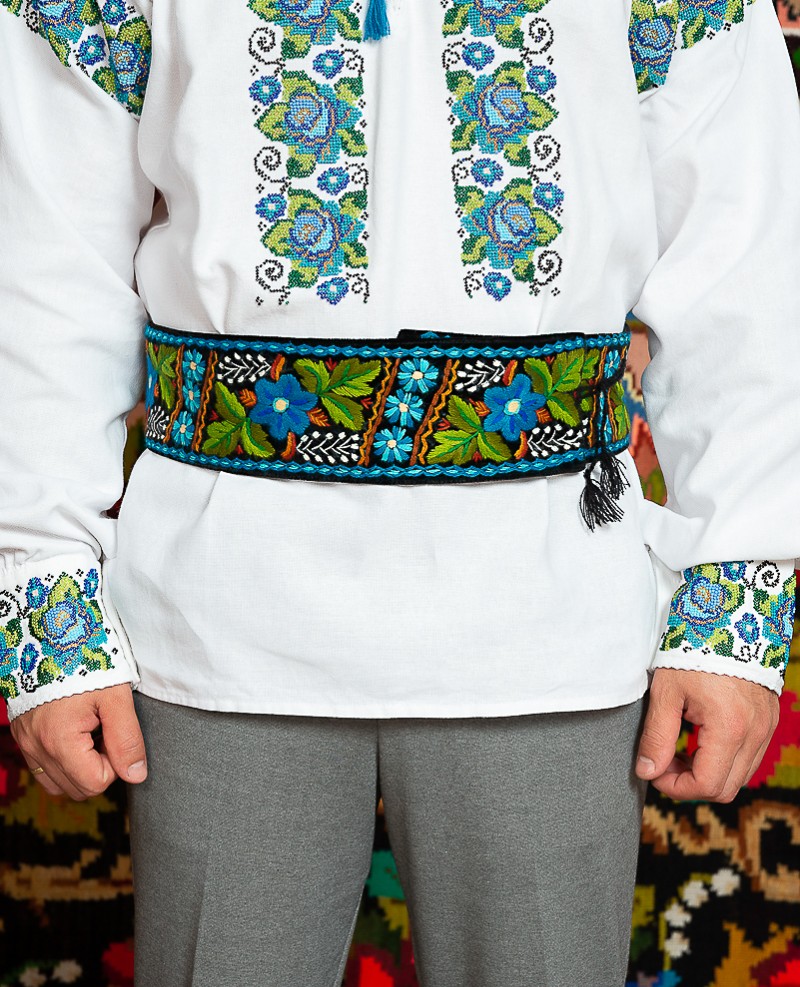 Camasa populara barbat Gabriel cu margele si brau