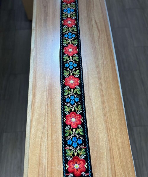Brau lat bărbătesc cu motive florale lat 12 cm , lungime 110 cm Brau lat bărbătesc cu motive florale lat 12 cm , lungime 110 cm