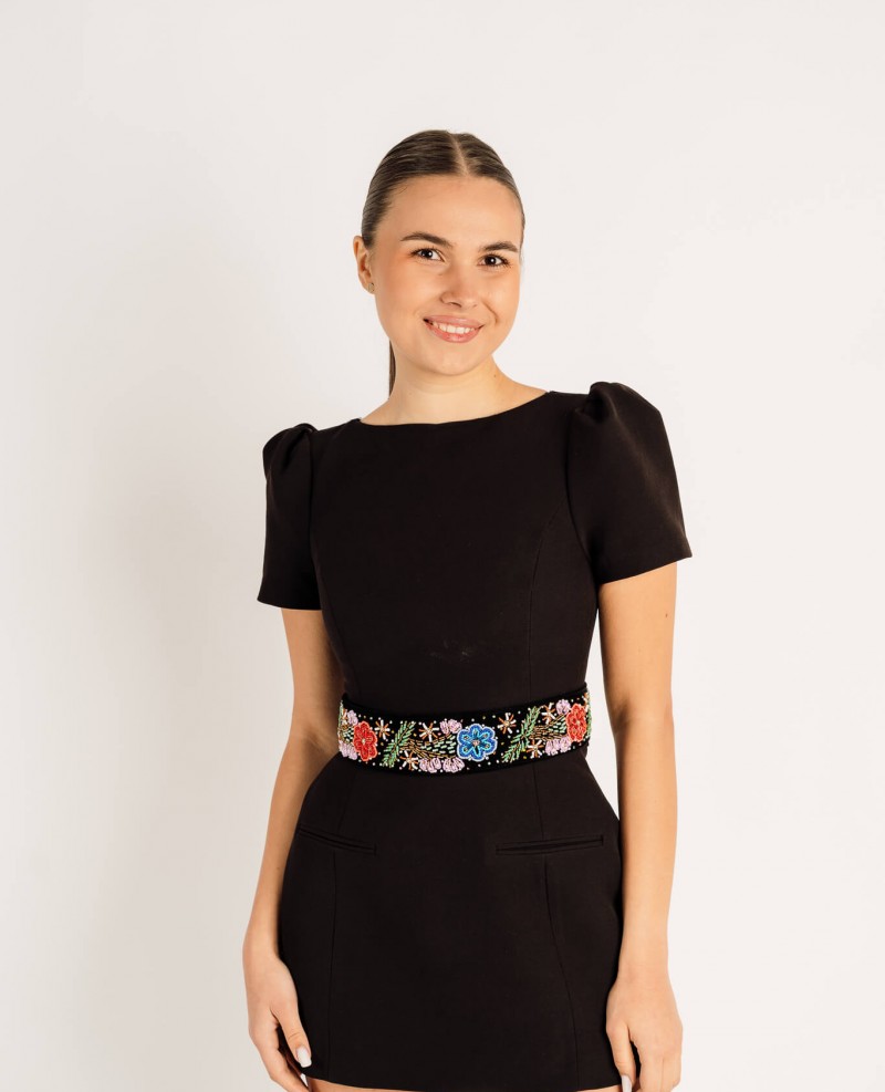 Brau cusut manual cu margele, motiv floral,  lat 6 cm , lungime 100 cm