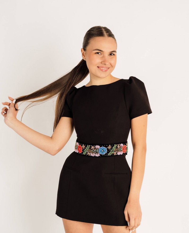 Brau cusut manual cu margele, motiv floral,  lat 6 cm , lungime 100 cm