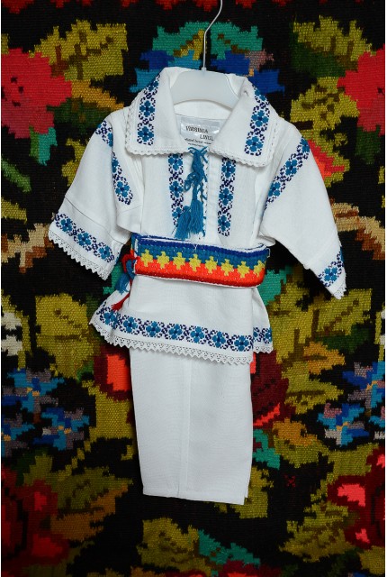 Costum traditional popular romanesc baiat botez