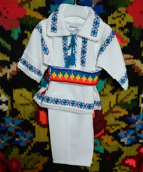 Costum popular romanesc baiat botez