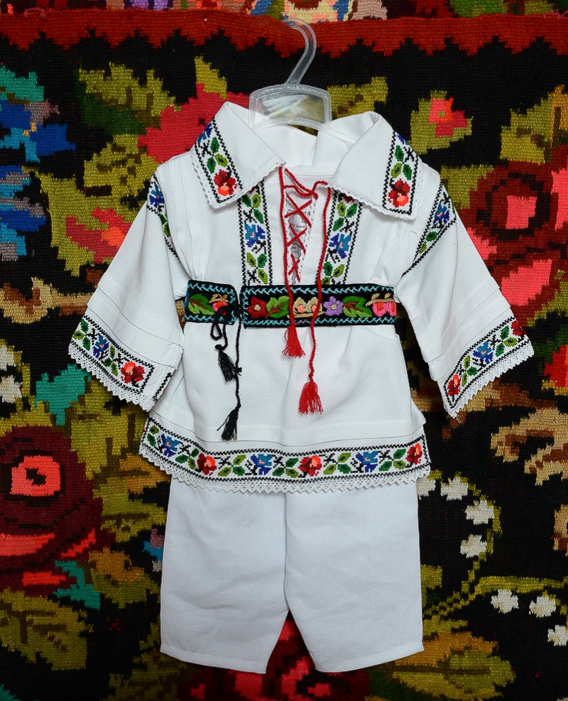 Costum traditional popular baiat Somes botez