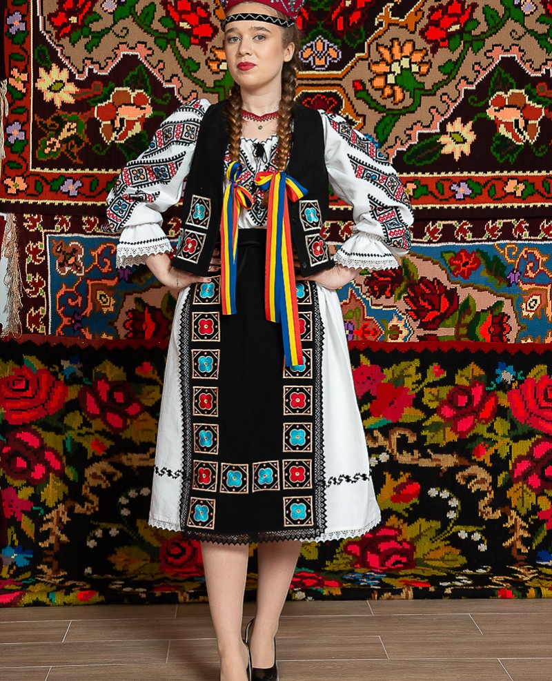 Costum popular femeie Banat - Roxana