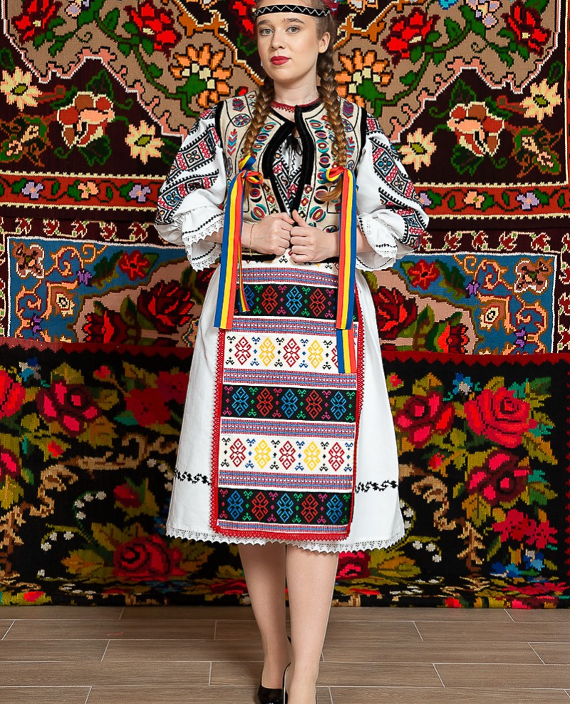 Costum popular femeie Banat - Roxana