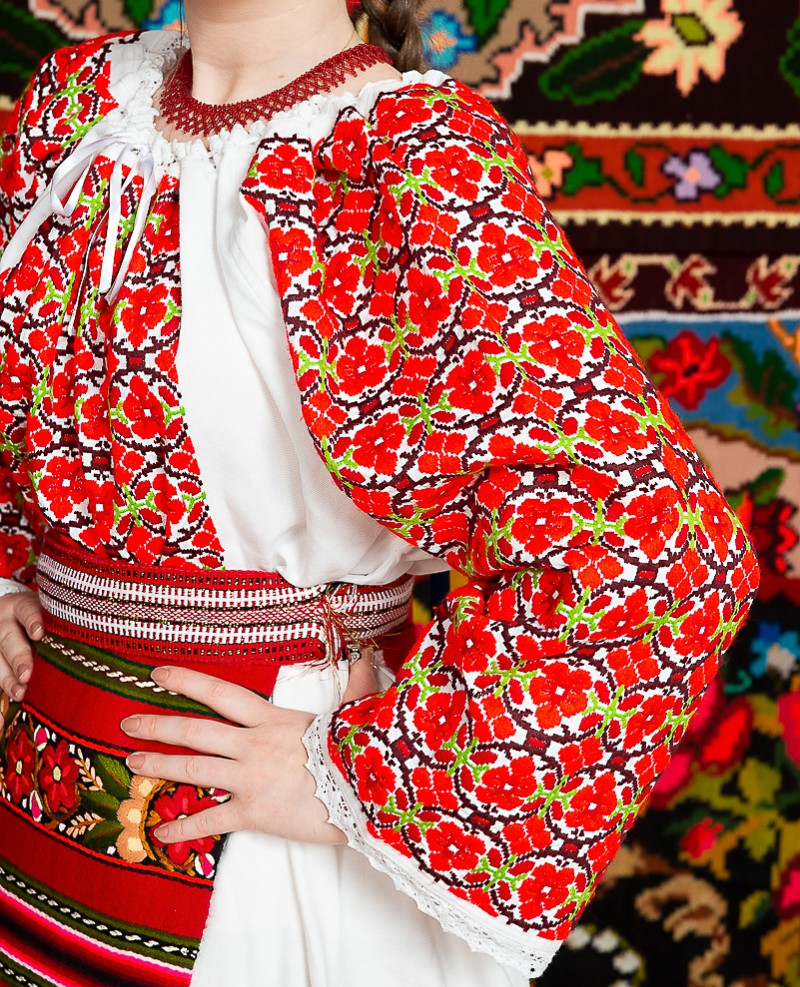 Costum popular femeie - Claudia