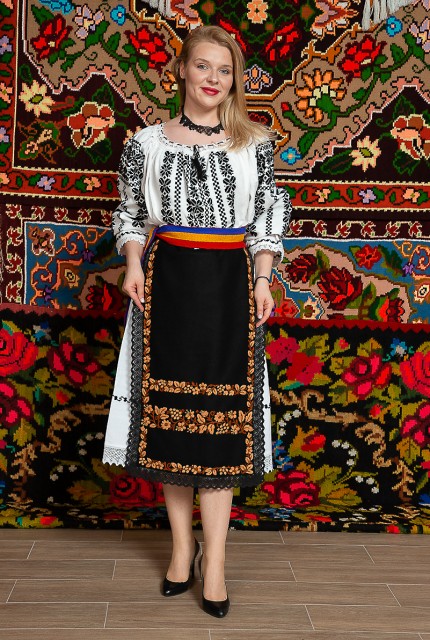 Costum popular femeie Cununa Transilvana