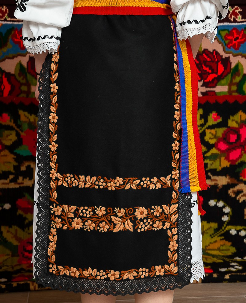 Costum popular femeie Cununa Transilvana