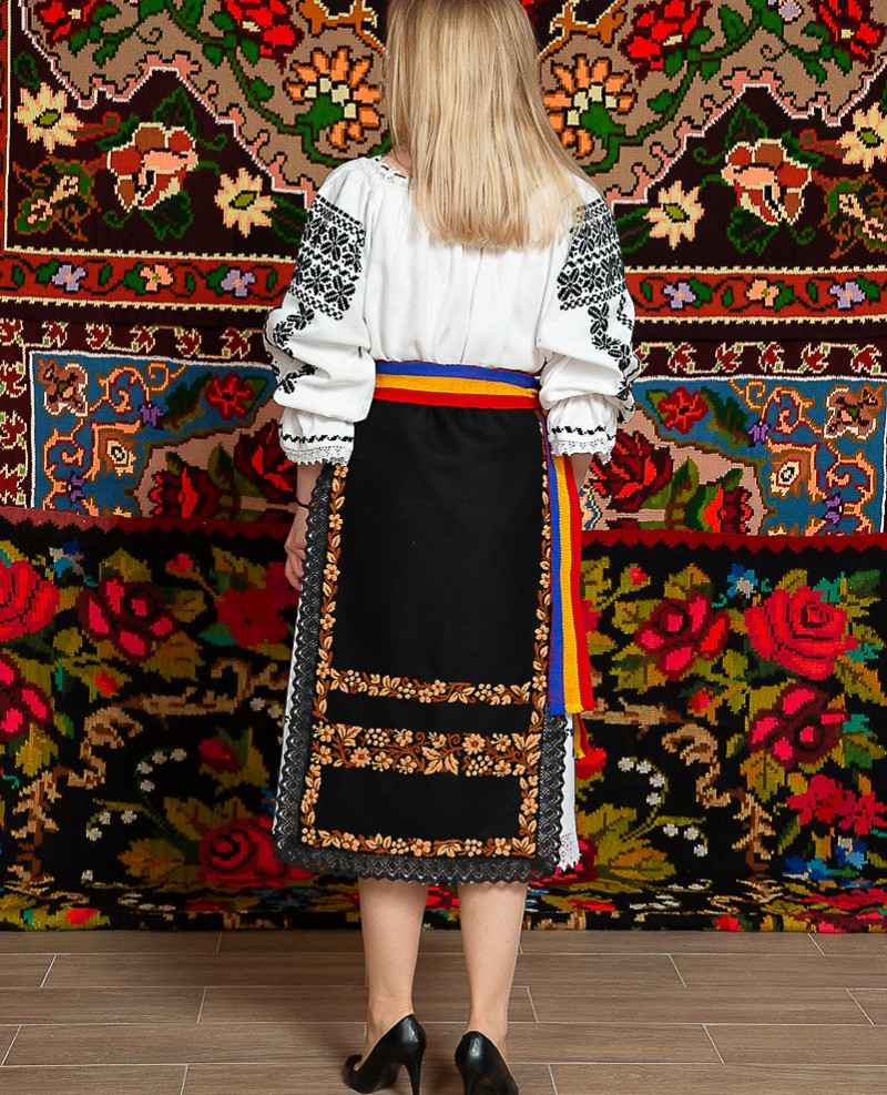 Costum popular femeie Cununa Transilvana