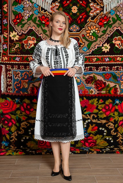 Costum popular femeie Cununa Transilvana