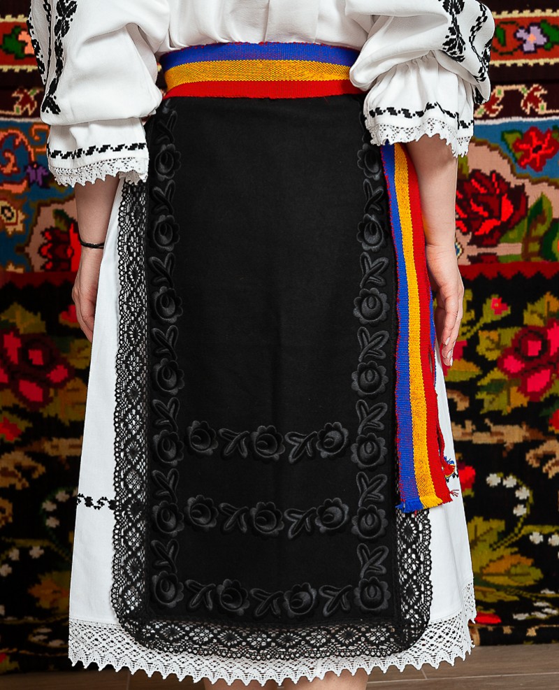 Costum popular femeie Cununa Transilvana