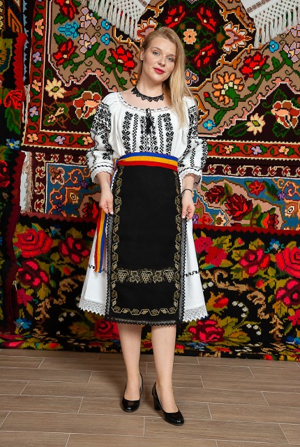 Costum popular femeie Cununa Transilvana