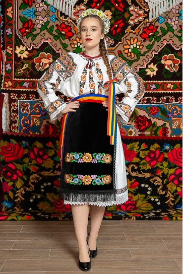 Costum popular femeie Deda