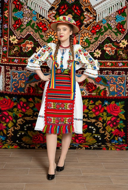 Costum popular femeie - Garofita