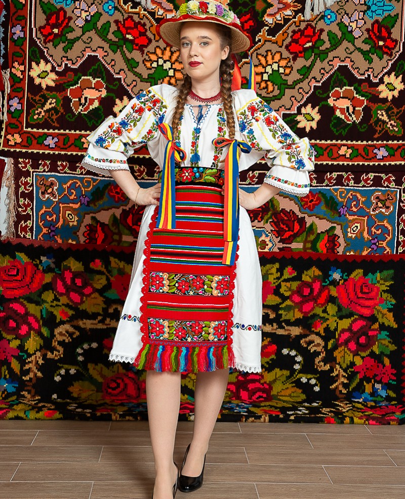 Costum popular femeie - Garofita