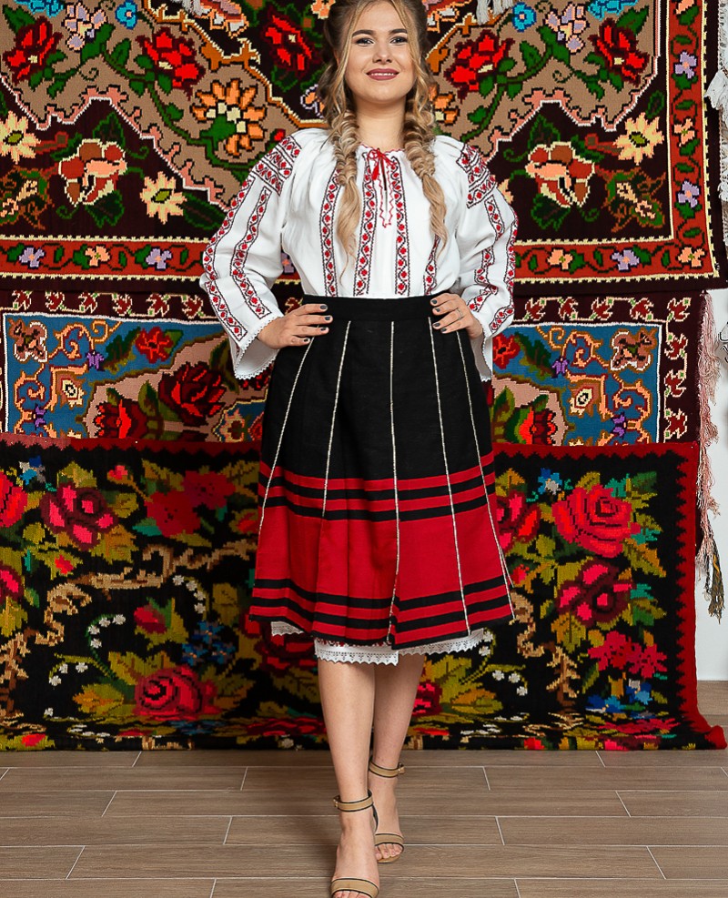 Costum popular femeie – Iulia