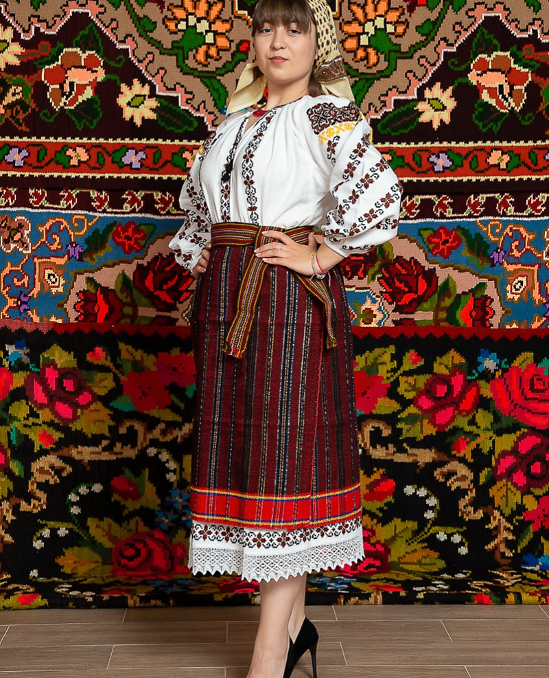 Costum popular femeie – Letitia