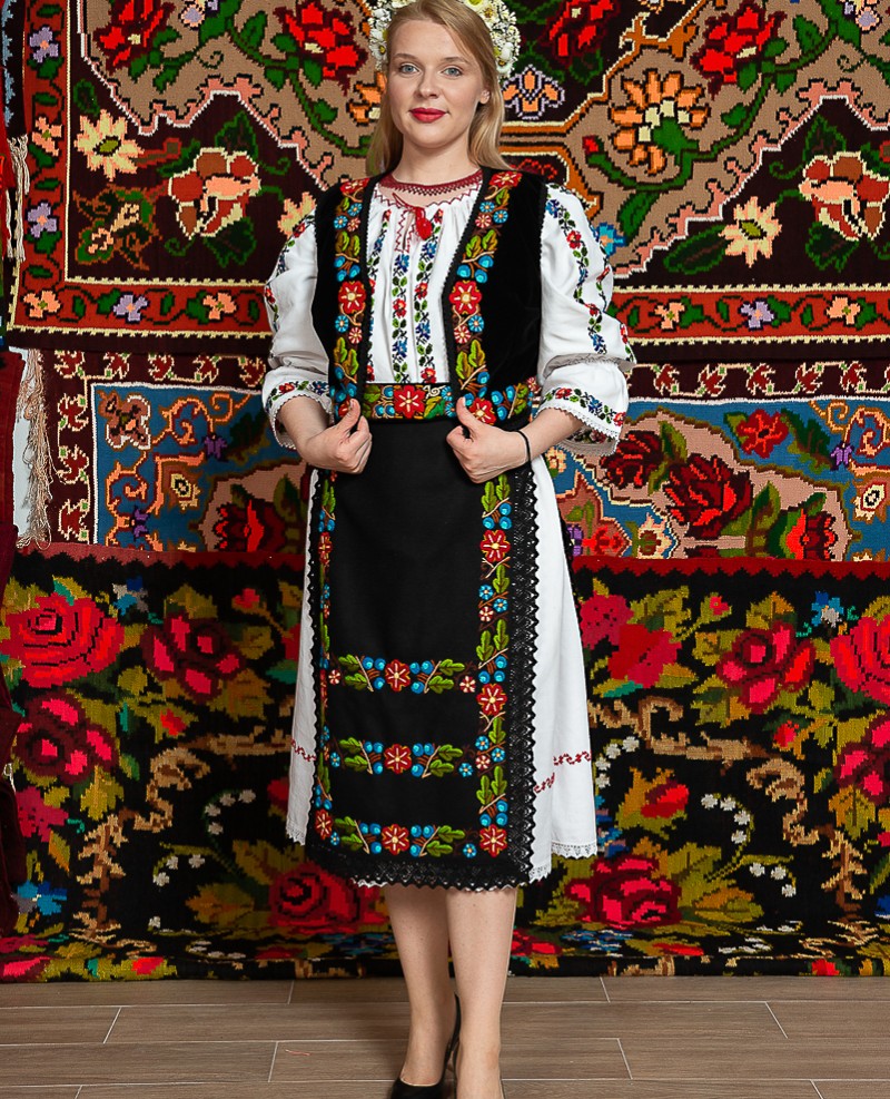 Costum popular femeie - Mirela