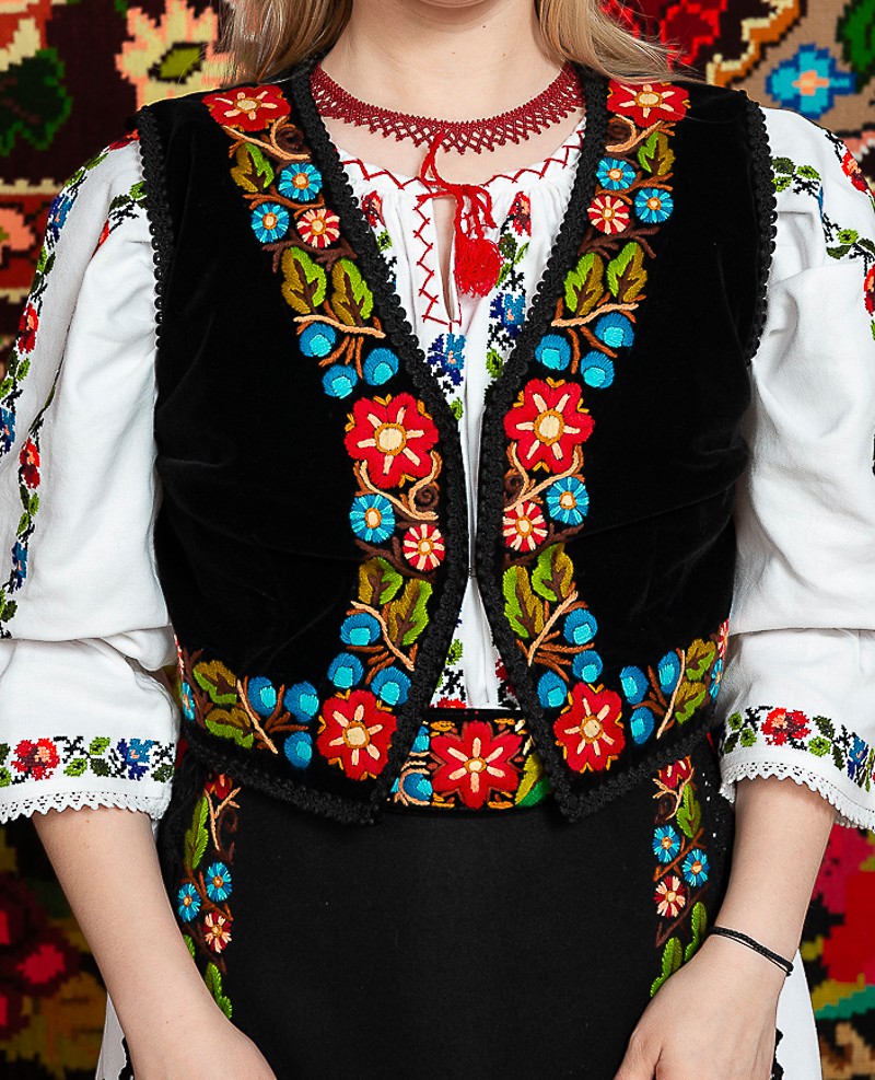 Costum popular femeie - Mirela