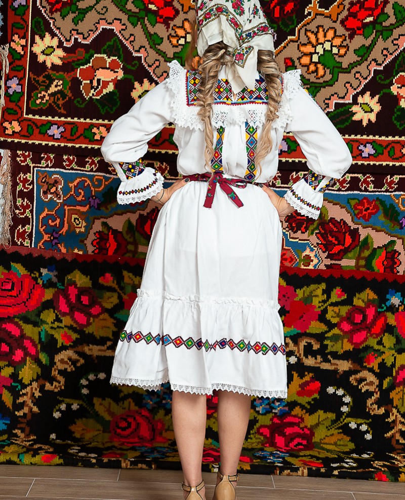 Costum popular femeie - Oas