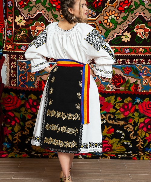 Costum popular femeie – Patricia