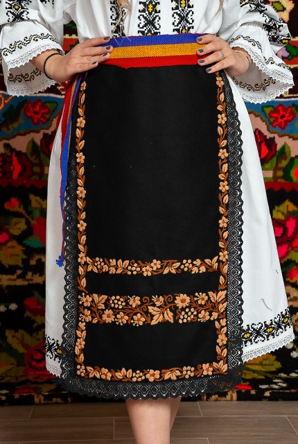 Costum popular femeie – Patricia