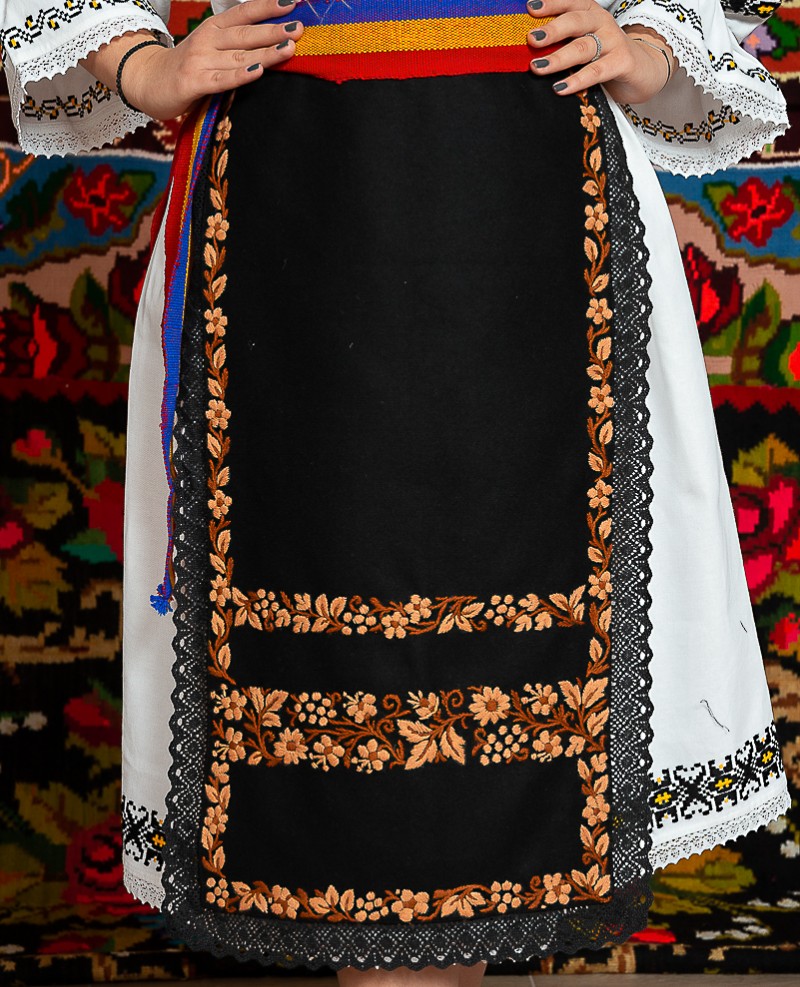 Costum popular femeie – Patricia