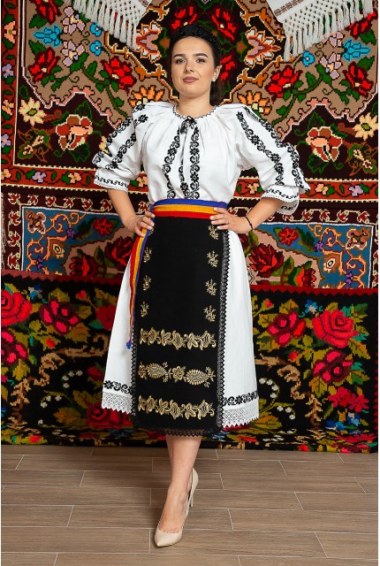 Costum popular femeie – Campia Transilvana