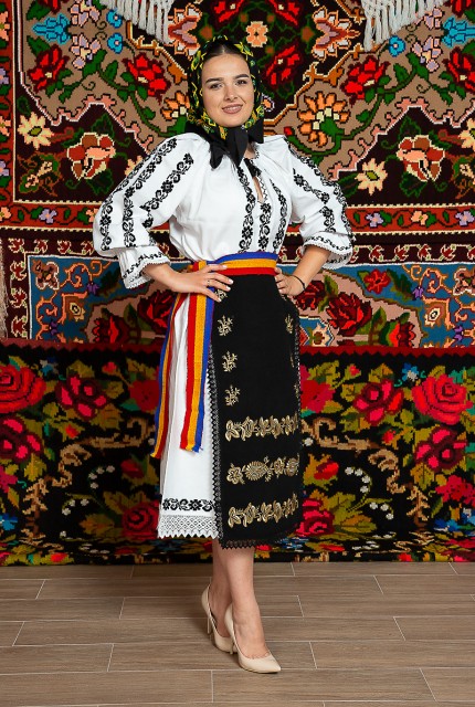 Costum popular femeie – Campia Transilvana