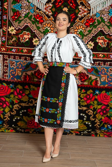 Costum popular femeie – Campia Transilvana