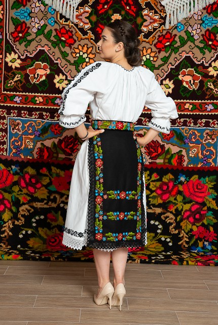 Costum popular femeie – Campia Transilvana