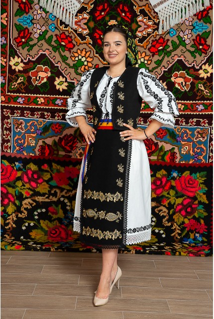 Costum popular femeie – Campia Transilvana