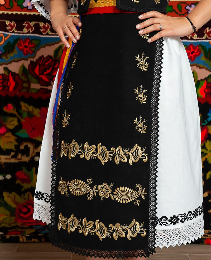 Costum popular femeie – Campia Transilvana