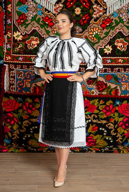 Costum popular femeie Sibiu - Lucretia 2