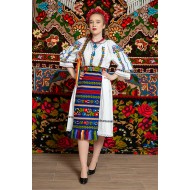 Costum popular femeie - Somes cu pene albastre Costum popular femeie - Somes cu pene albastre