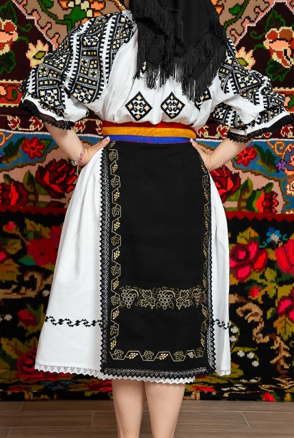 Costum popular femeie – Sofia