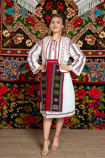 Costum popular femeie Muntenia cu ilic - Ileana